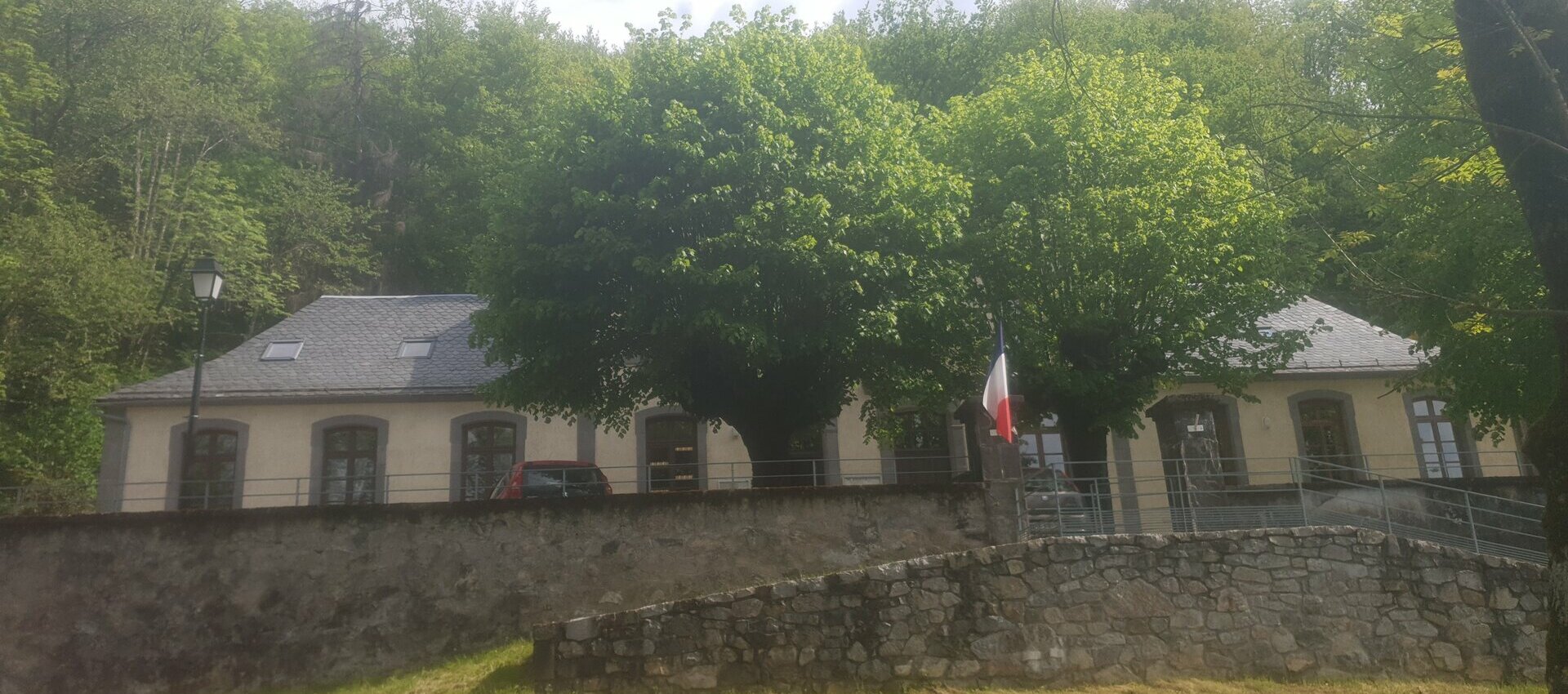 Mairie de Trémouille (15) Cantal, en région Auvergne-Rhône-Alpes 